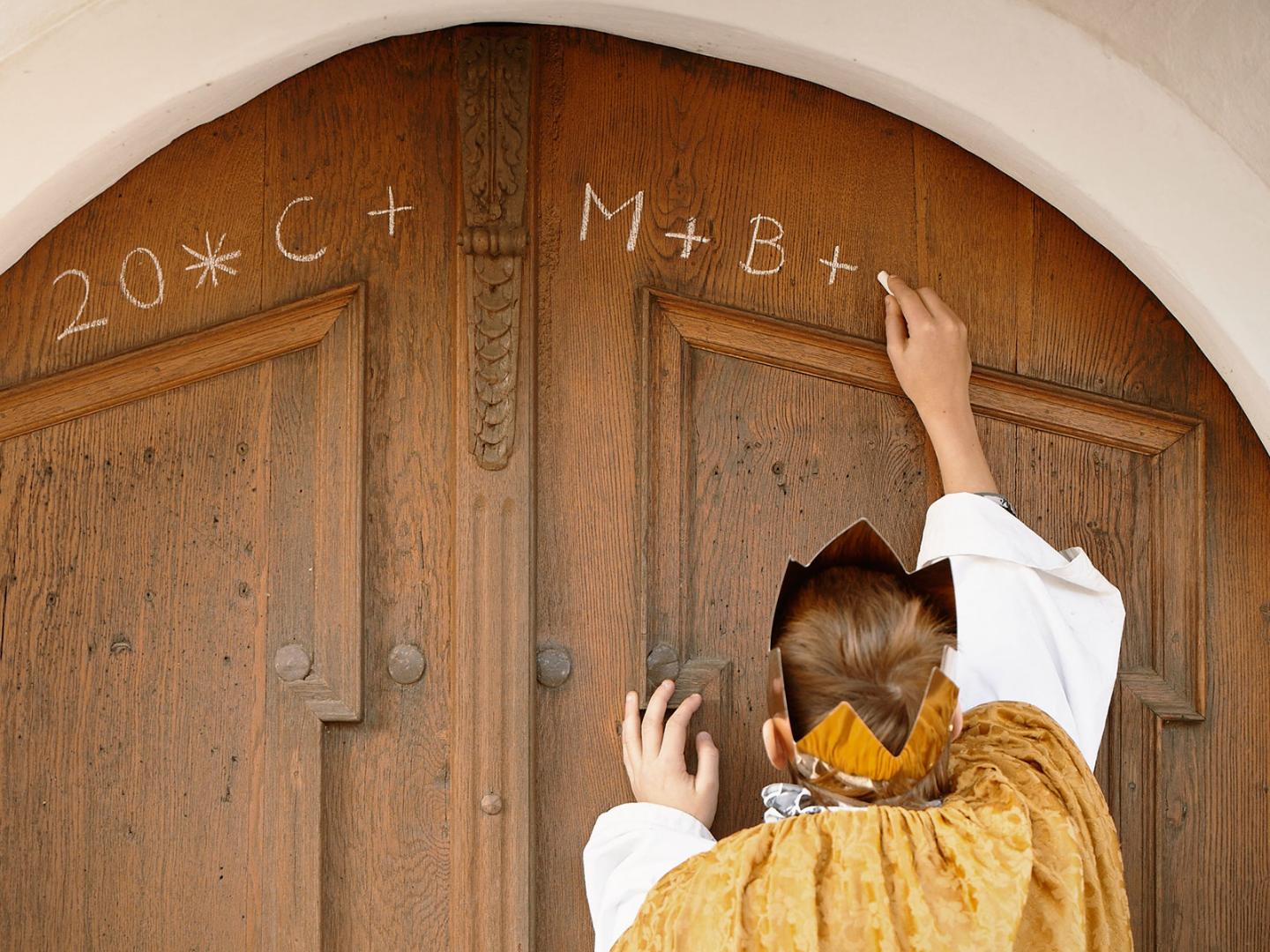 Die Sternsinger waren unterwegs - Danke an alle! (c) ligalux.de Die Sternsinger waren unterwegs - Danke an alle!