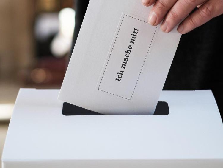Kandidaten zur Wahl 'Rat Pastoraler Raum' in der Übersicht (c) pfarrbriefservice Kandidaten zur Wahl 'Rat Pastoraler Raum' in der Übersicht